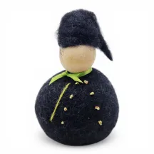 Handgerð ull, íslenskur karl Flóki með skotthúfu og lime hálsklút. Íslenskur minjagripur og gjöf.