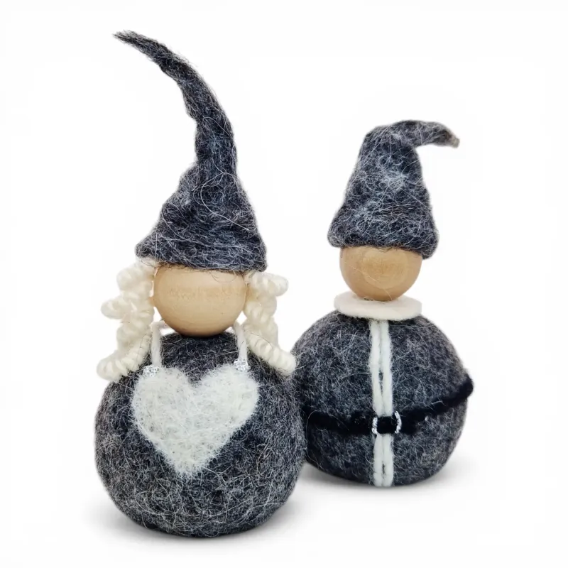 Handmade wool grey Christmas Couple Flóki, Mrs. Claus in heart apron and Santa in belted jacket. Icelandic souvenir & gift